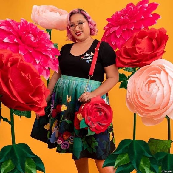 ✨SOLD!!✨NWT🌹 RETIRED RARE Loungefly Stitch Shoppe Alice in Wonderland Crossbody - Picture 7 of 8